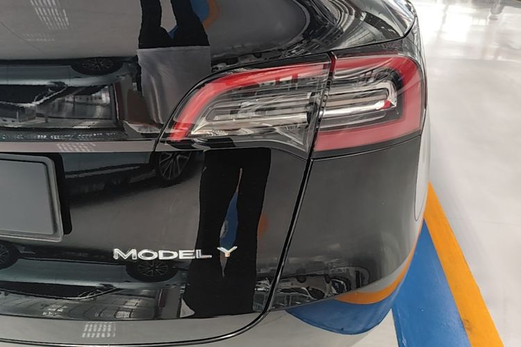 Tesla Model Y 2022 #8 Tesla Model Y 2022 immagine di auto #8