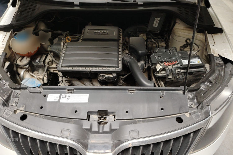 Skoda Rapid 2017 image de voiture #22