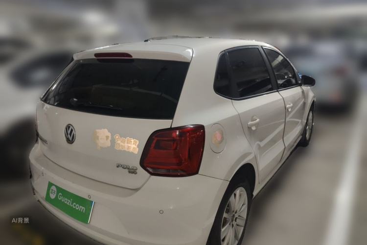 Volkswagen Polo 2015 car image #7