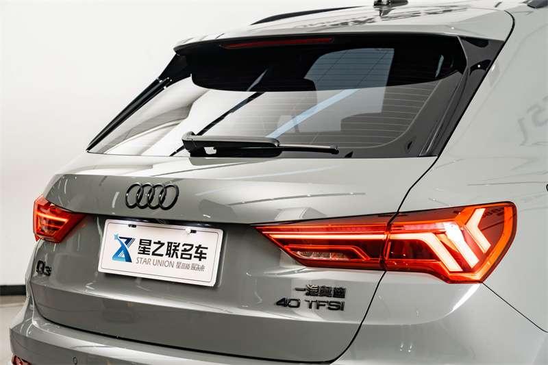 Audi Q3 2023 car image #10