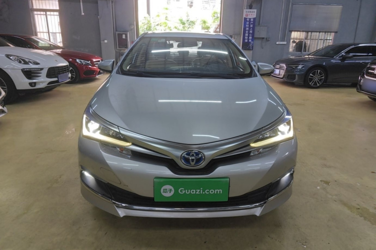 Toyota Corolla 2017 immagine di auto #3