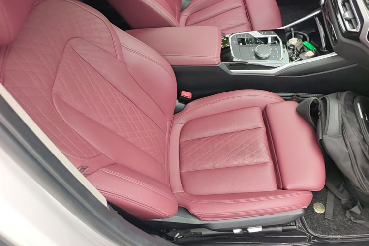 BMW 3 Series 2023 car image #24
