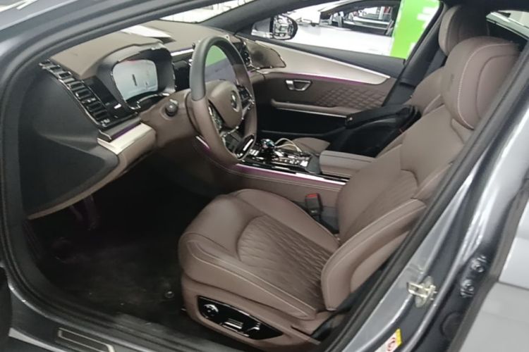 BYD Han 2023 car image #15