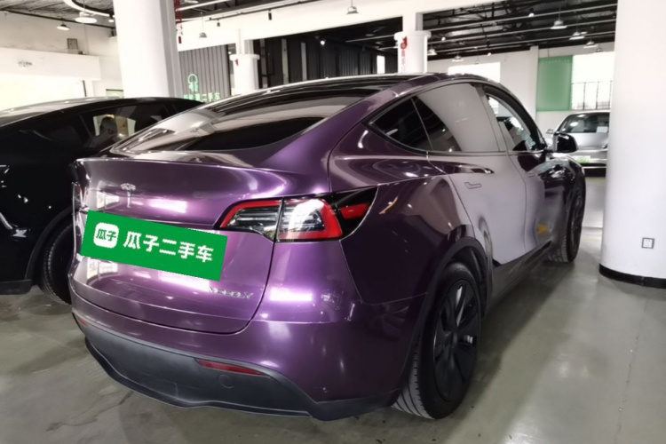 Tesla Model Y 2024 #7 Tesla Model Y 2024 car image #7
