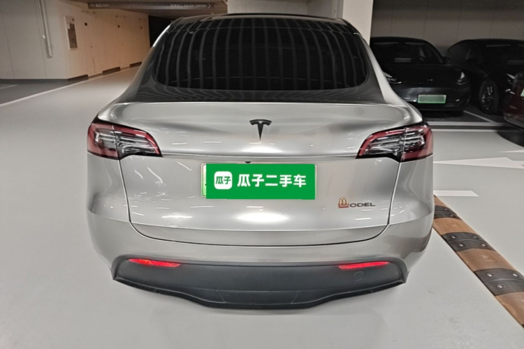 Tesla Model Y 2022 #6 Tesla Model Y 2022 immagine di auto #6