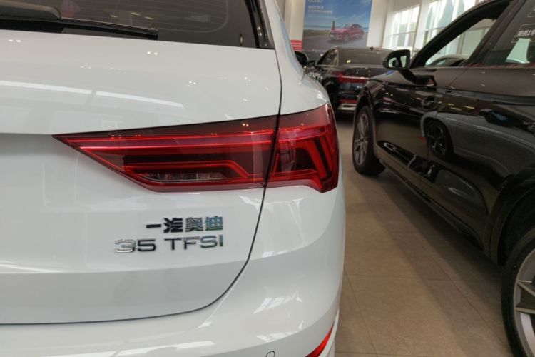 Audi Q3 2026 #8 Audi Q3 2026 car image #8