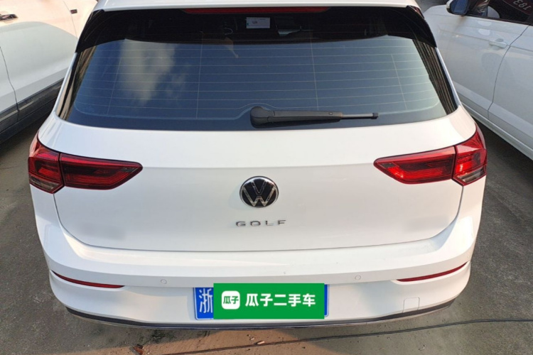Volkswagen Golf 2024 صورة سيارة #6