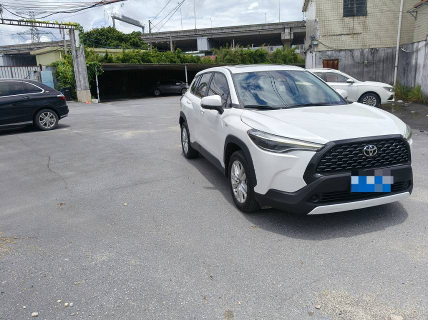 Toyota Corolla Cross 2024 car image #2