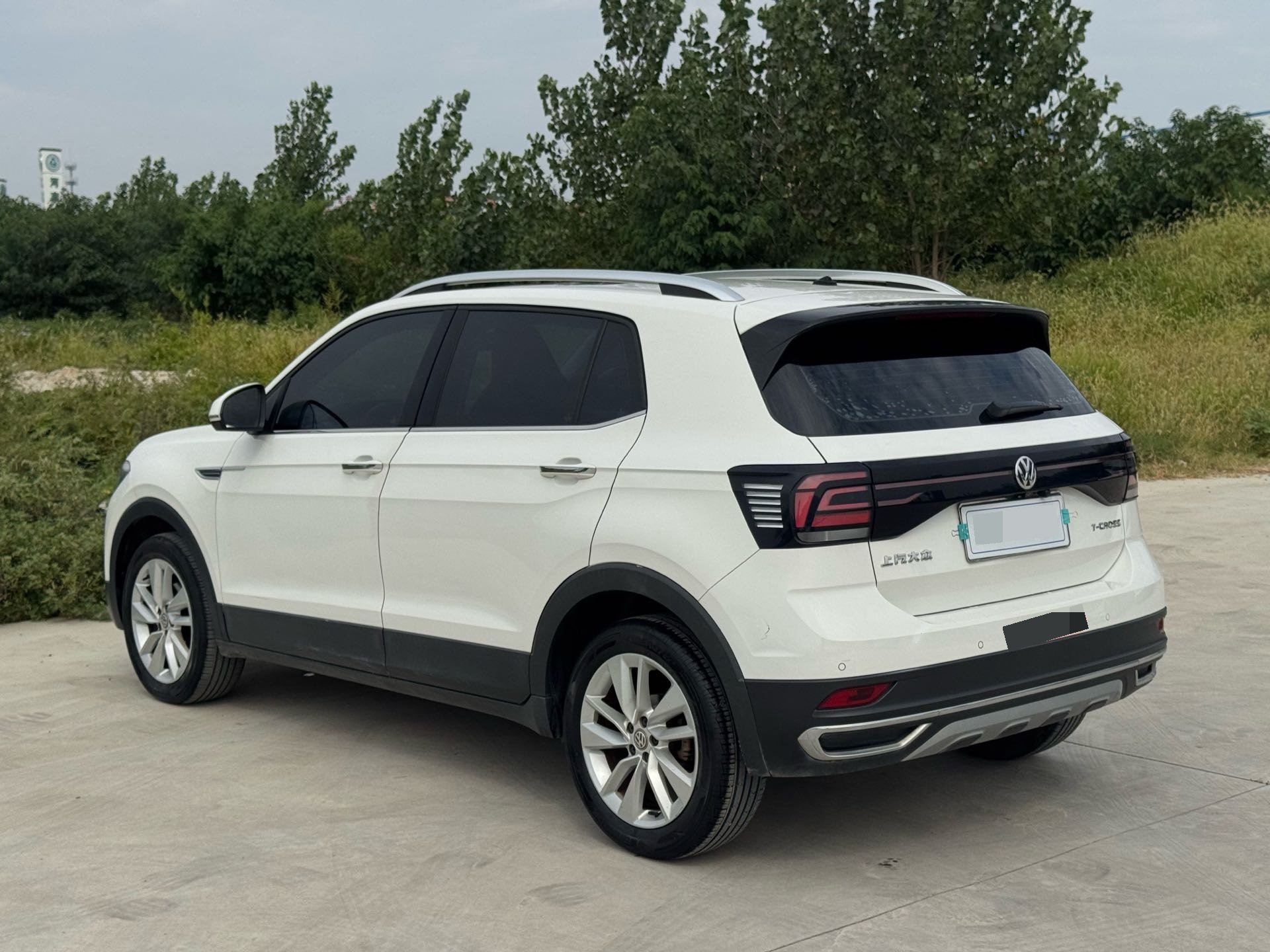 Volkswagen T-Cross 2021 #9 Volkswagen T-Cross 2021 صورة سيارة #9