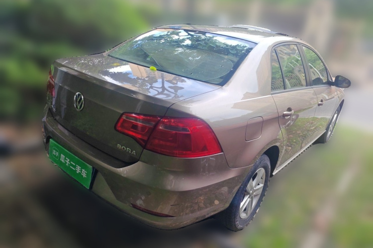 Volkswagen Bora 2015 car image #7