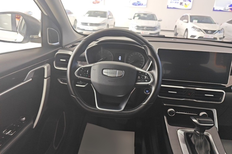 GEELY Coolray 2025 #11 GEELY Coolray 2025 car image #11