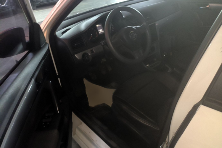 Volkswagen Lavida 2017 car image #16