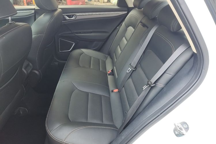 GEELY Emgrand GL 2019 immagine di auto #17