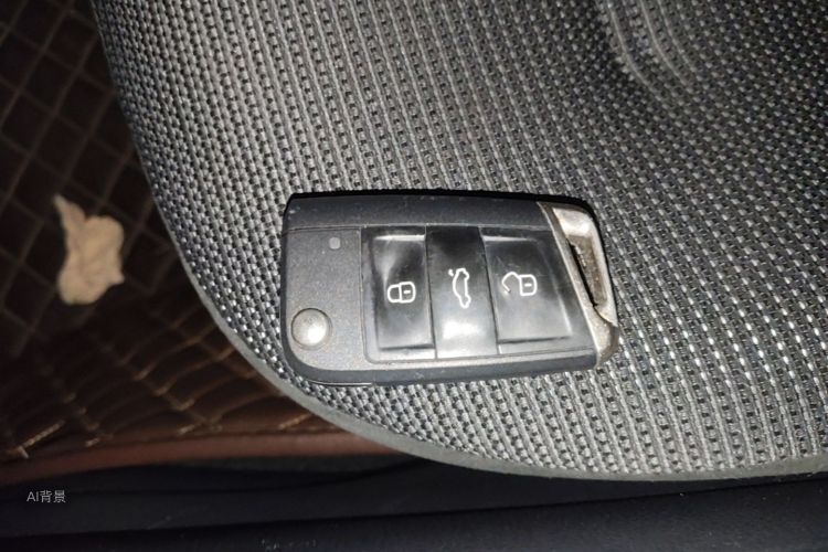 Volkswagen Golf 2020 immagine di auto #10