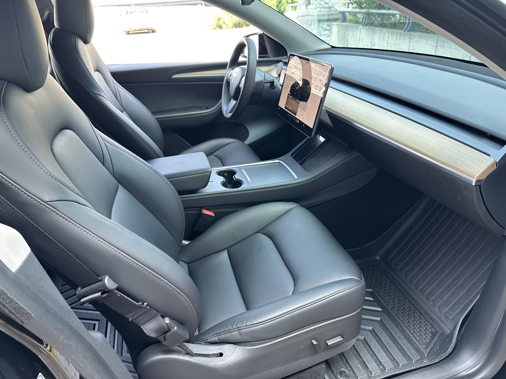 Tesla Model Y 2022 #23 Tesla Model Y 2022 car image #23