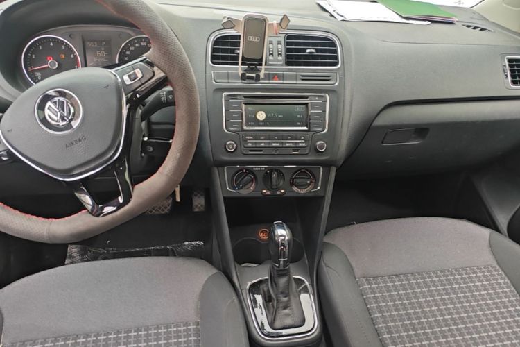 Volkswagen Polo 2017 #17 Volkswagen Polo 2017 car image #17