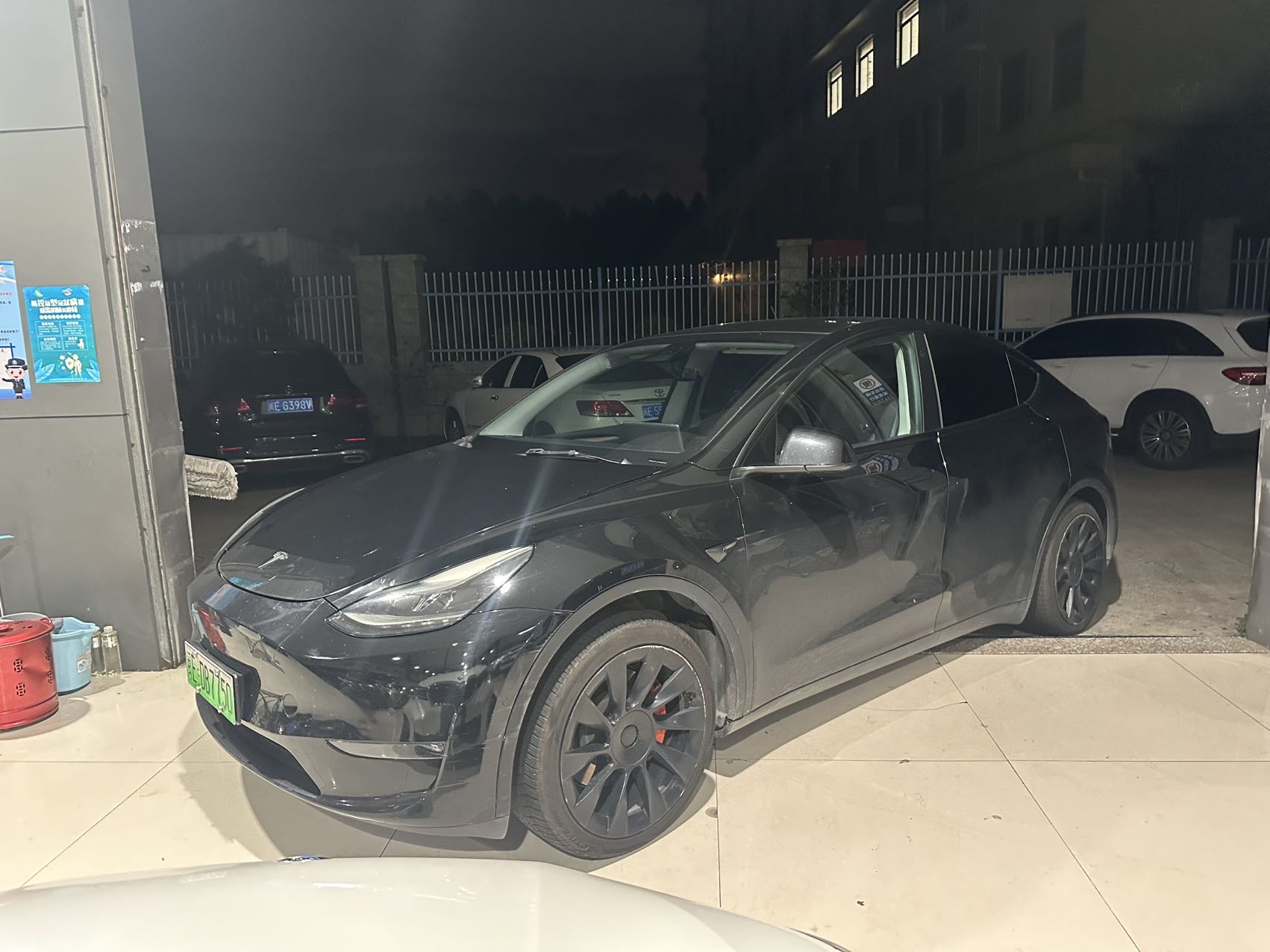 Tesla Model Y 2021 Tesla Model Y 2021 car image