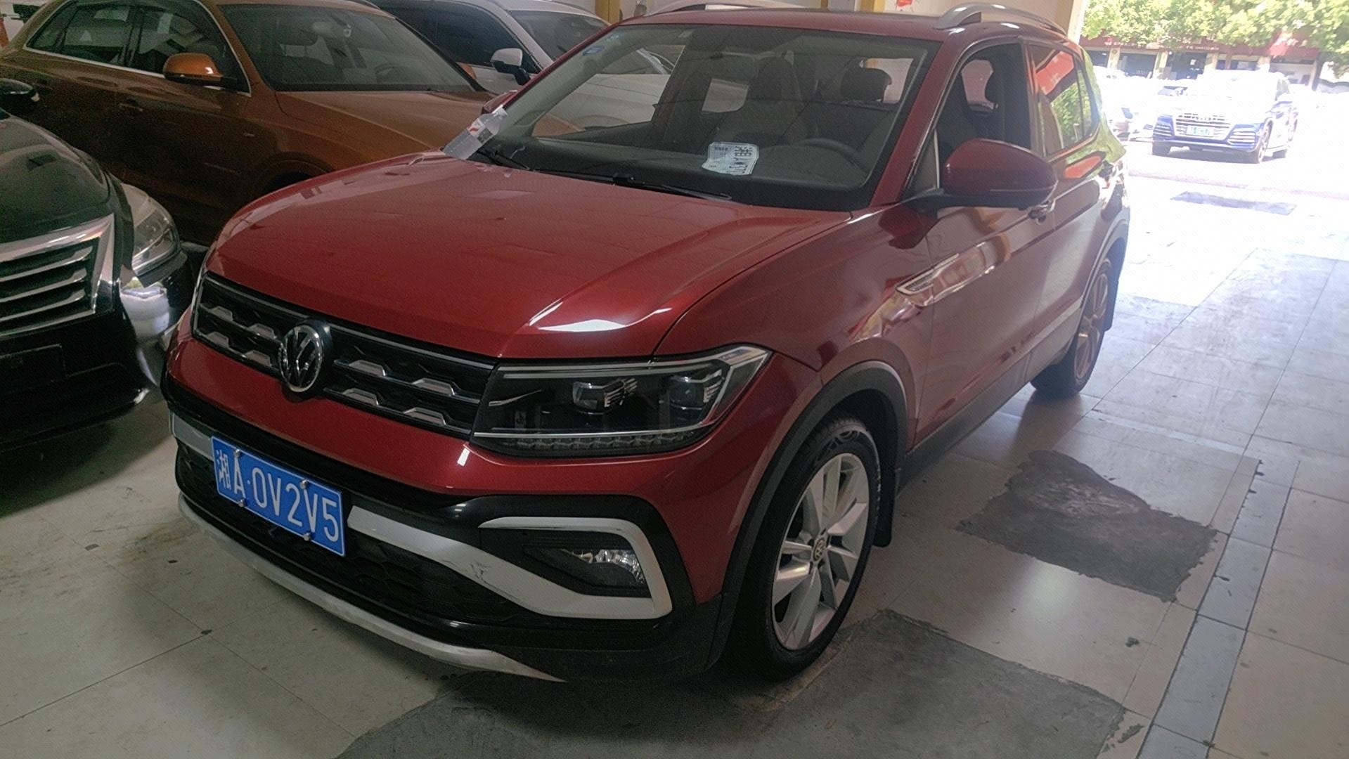 Volkswagen T-Cross 2019 car image 