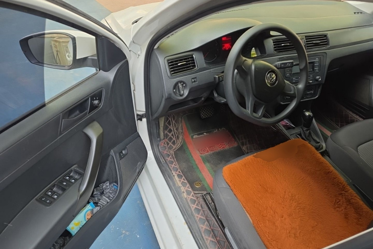 Volkswagen Santana 2018 car image #9