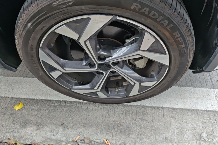 GEELY Boyue L 2025 car image #9