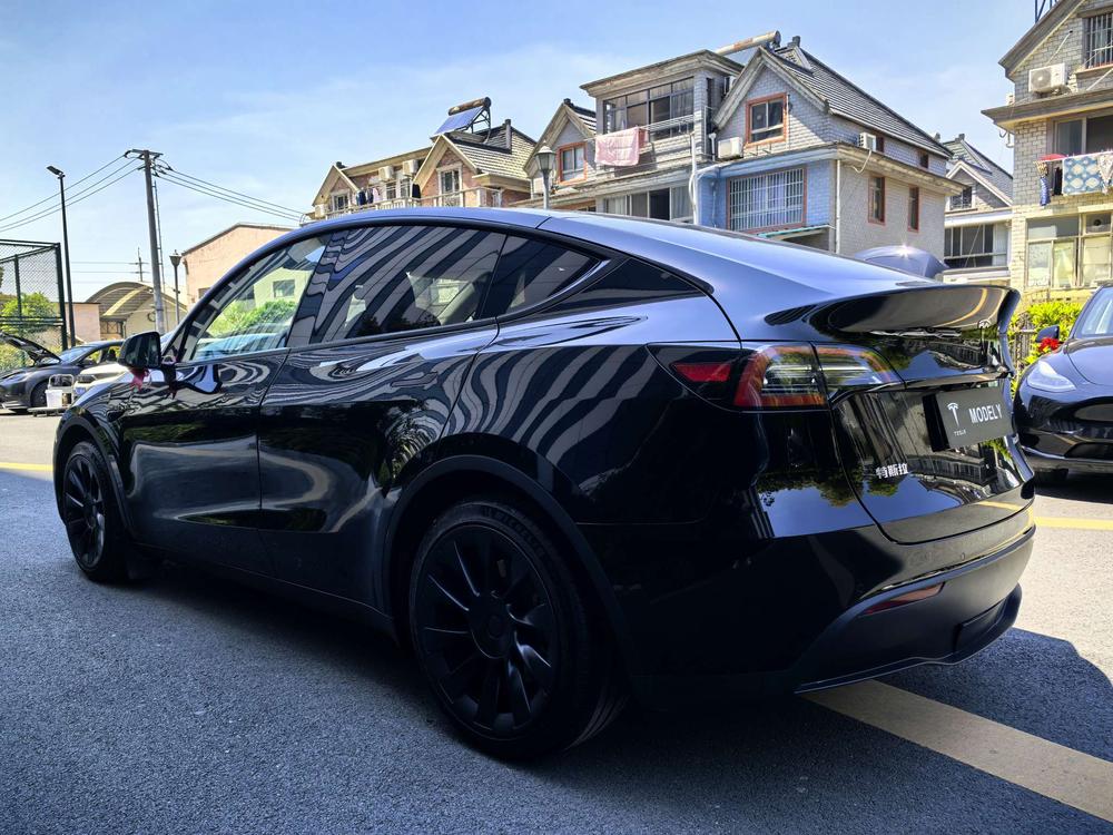 Tesla Model Y 2021 #4 Tesla Model Y 2021 car image #4