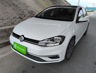 Volkswagen Golf 2020 car image 
