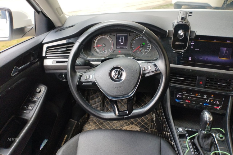 Volkswagen Bora 2021 car image #12