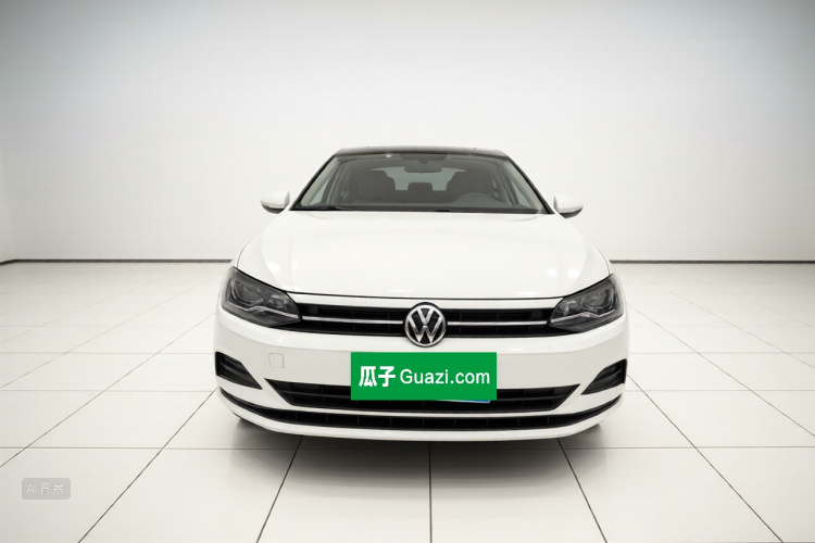 Volkswagen Polo 2021 car image #3