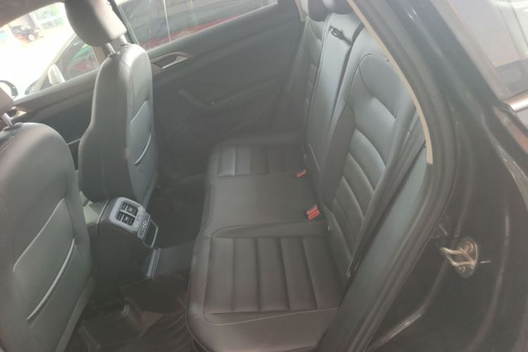 Volkswagen Tharu 2021 car image #17