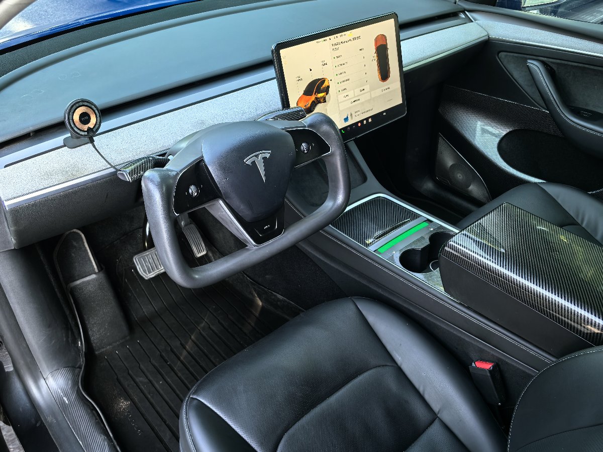 Tesla Model Y 2024 #6 Tesla Model Y 2024 car image #6