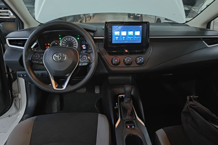 Toyota Corolla 2023 car image #10