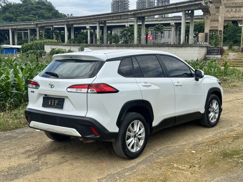 Toyota Corolla Cross 2023 immagine di auto #4