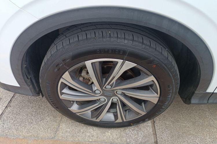 GEELY Coolray 2019 car image #9