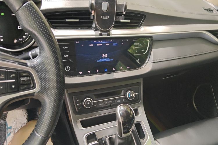 GEELY Emgrand 2019 #15 GEELY Emgrand 2019 car image #15