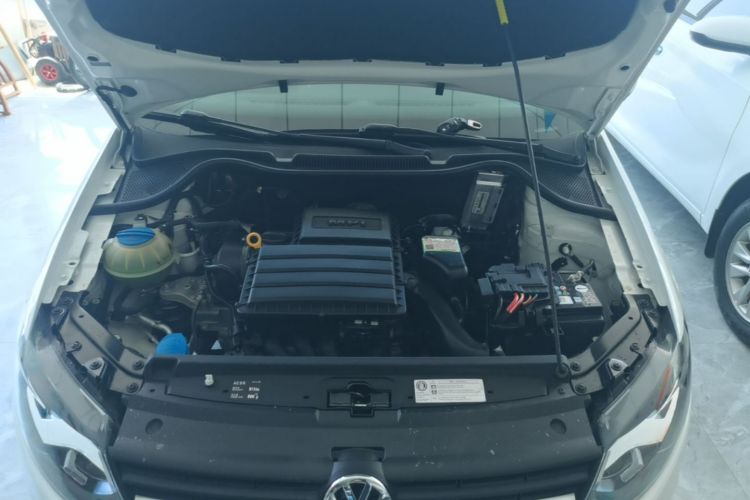 Volkswagen Polo 2016 car image #20