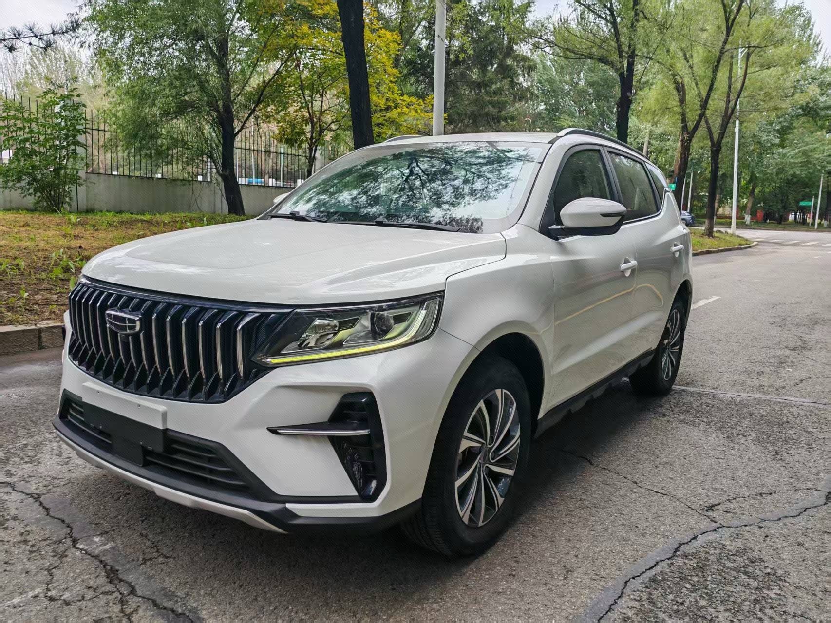 GEELY Vision X6 2022 car image 