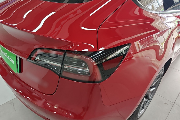 Tesla Model 3 2022 car image #8