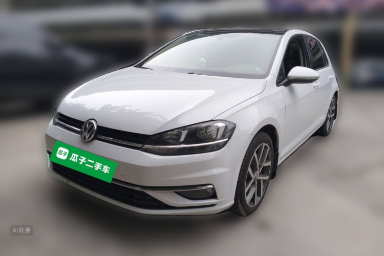 Volkswagen Golf 2020 car image #2
