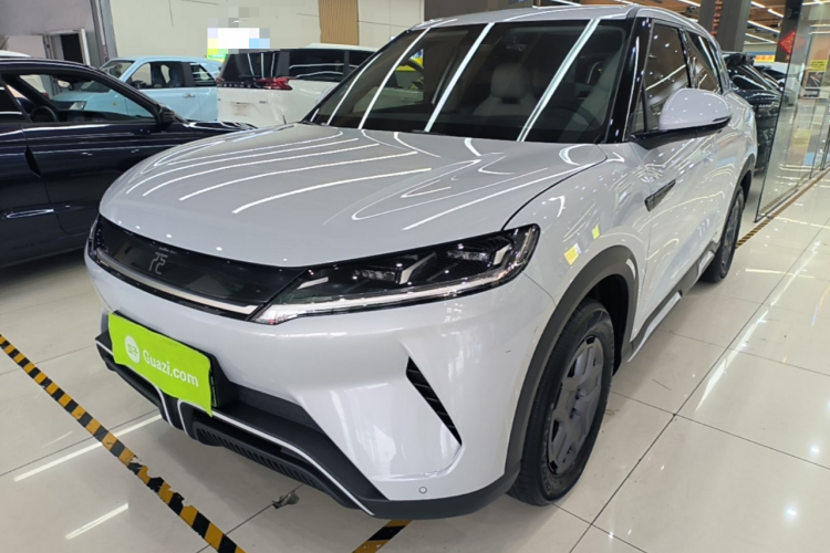 BYD YuanUP 2024 #2 BYD YuanUP 2024 car image #2