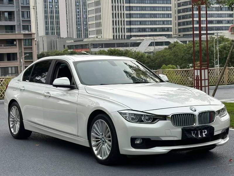 BMW 3 Series 2018 #3 BMW 3 Series 2018 car image #3