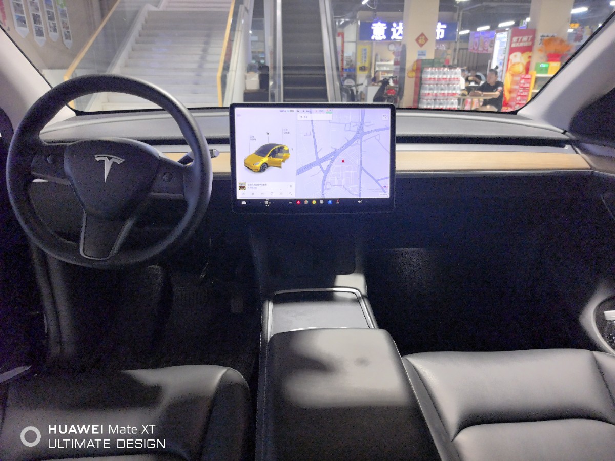 Tesla Model Y 2021 car image #6