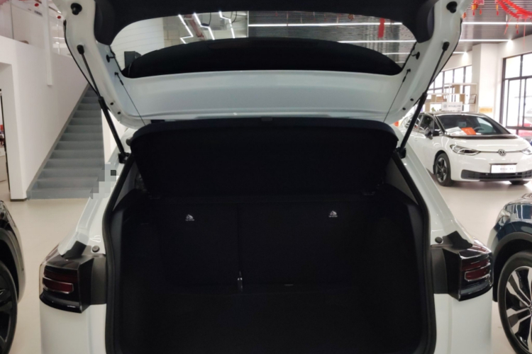 Volkswagen Tharu 2026 imagem de carro #19