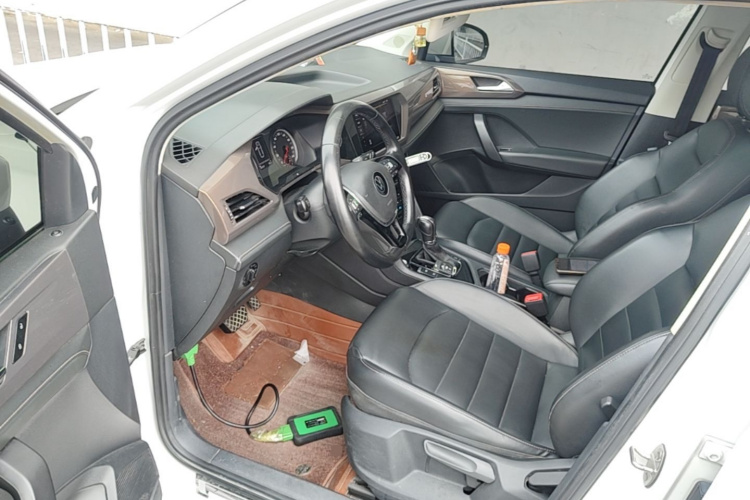 Volkswagen Tharu 2021 car image #16