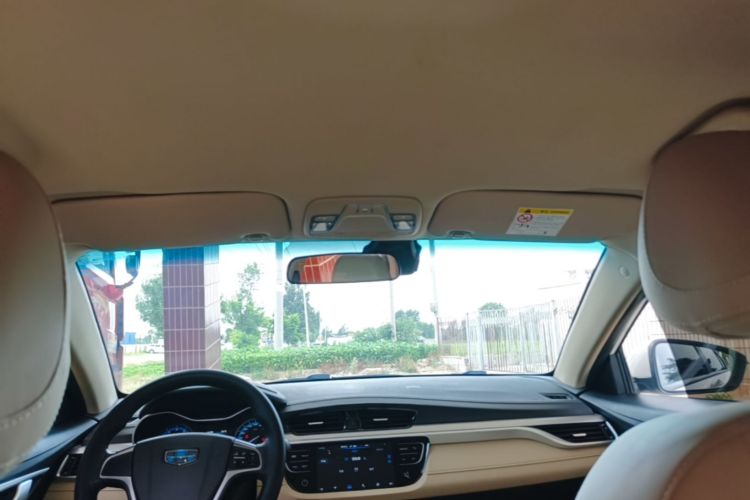 GEELY Emgrand 2019 car image #18