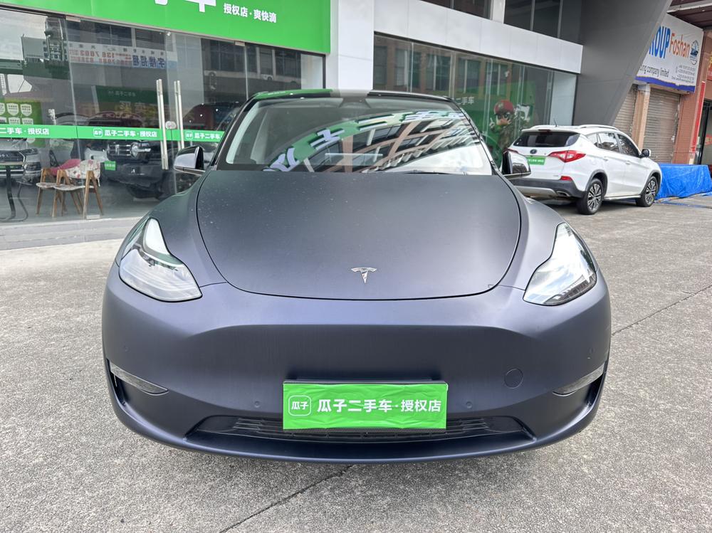 Tesla Model Y 2021 car image #2