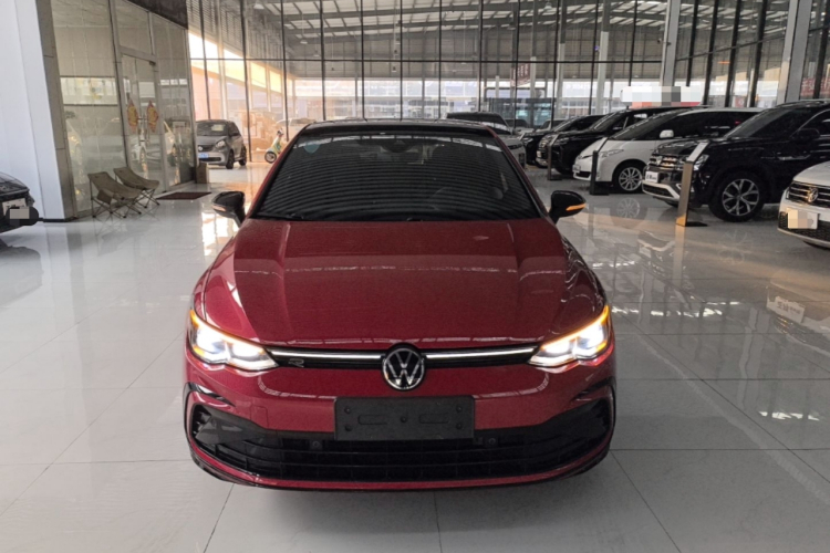 Volkswagen Golf 2022 imagen de coche #3
