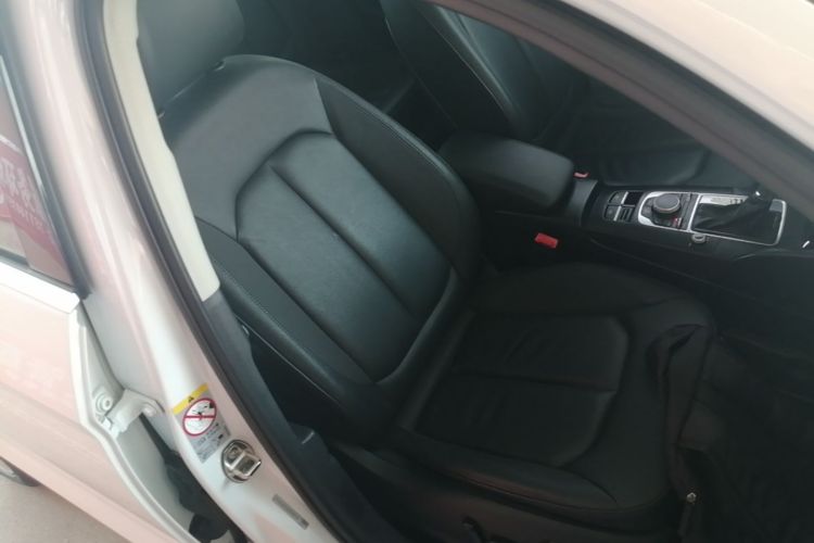 Audi A3 2016 car image #24