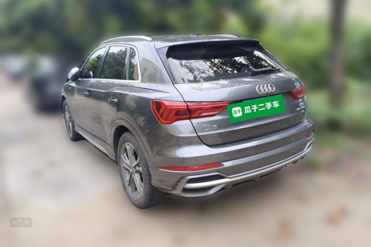 Audi Q3 2020 car image #5