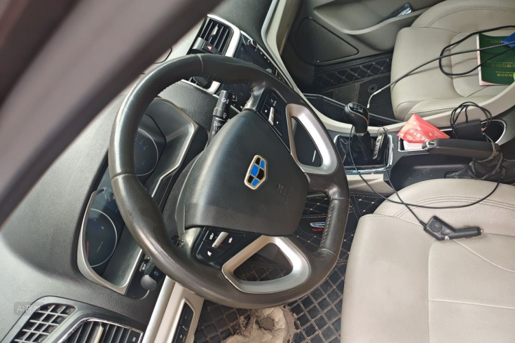 GEELY Emgrand 2016 car image #12