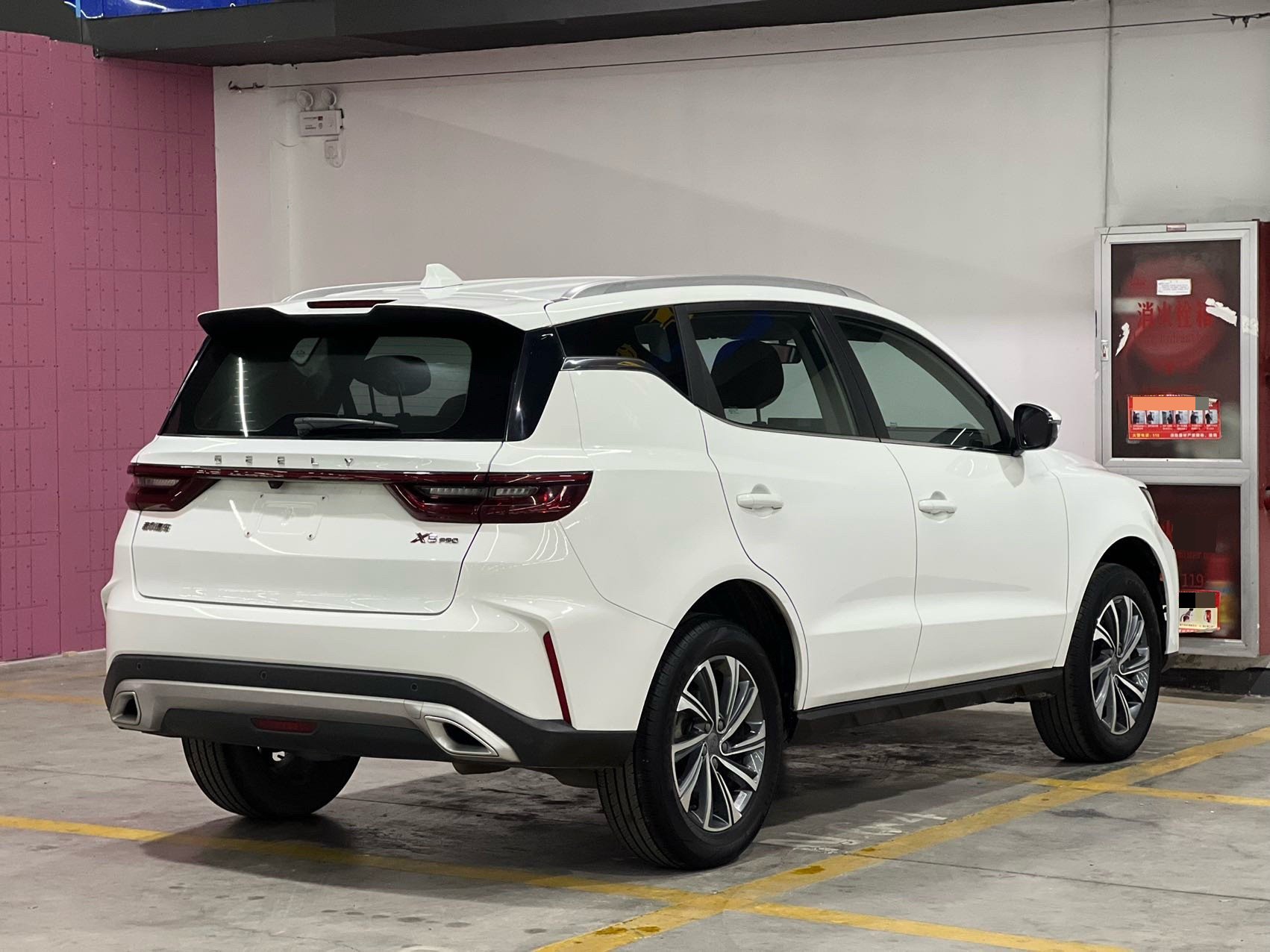 GEELY Vision X6 2022 imagen de coche #4